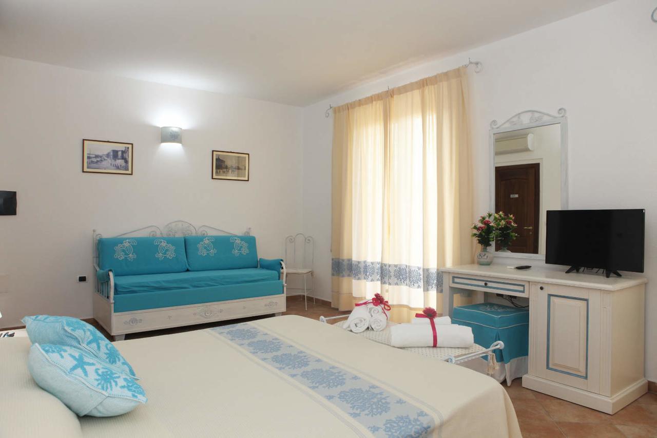 Guest House Villabianca La Maddalena  Eksteriør bilde