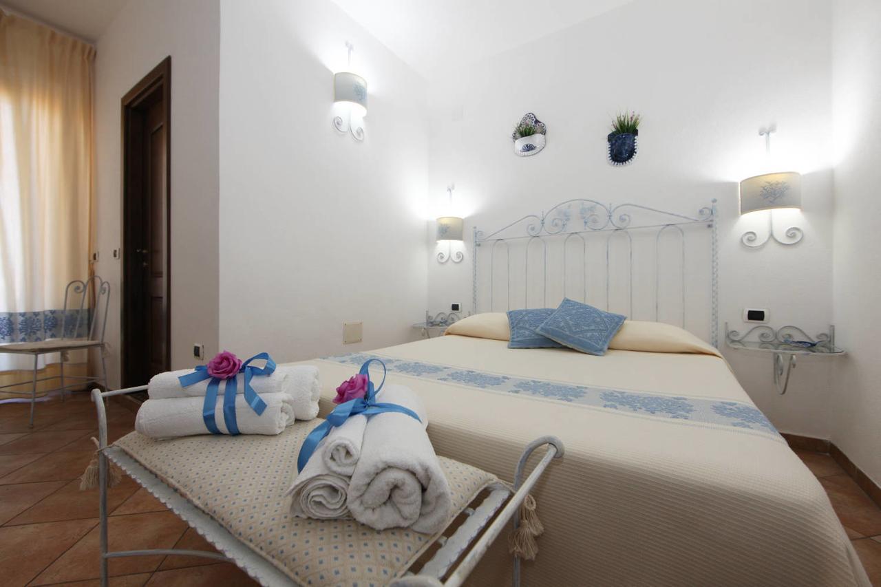 Guest House Villabianca La Maddalena  Eksteriør bilde