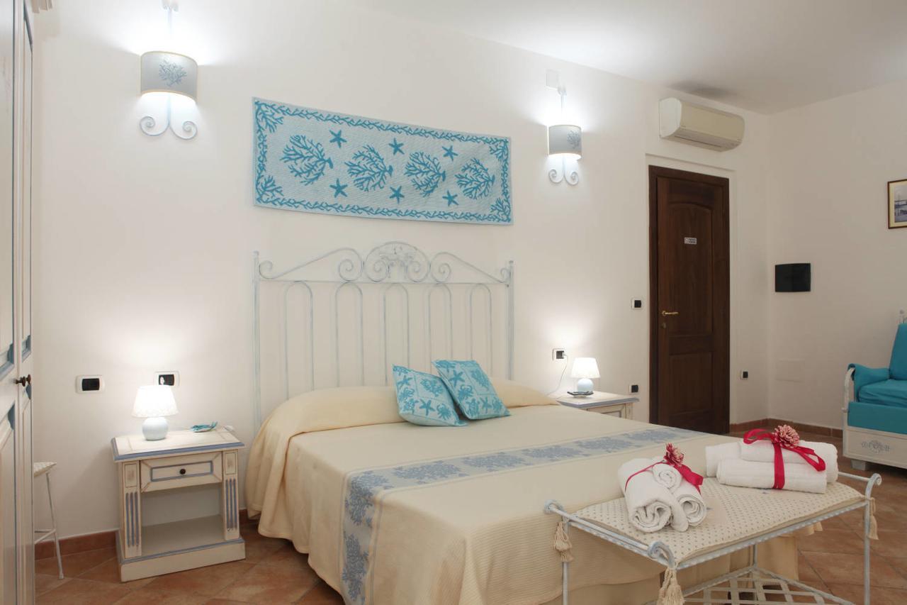 Guest House Villabianca La Maddalena  Eksteriør bilde