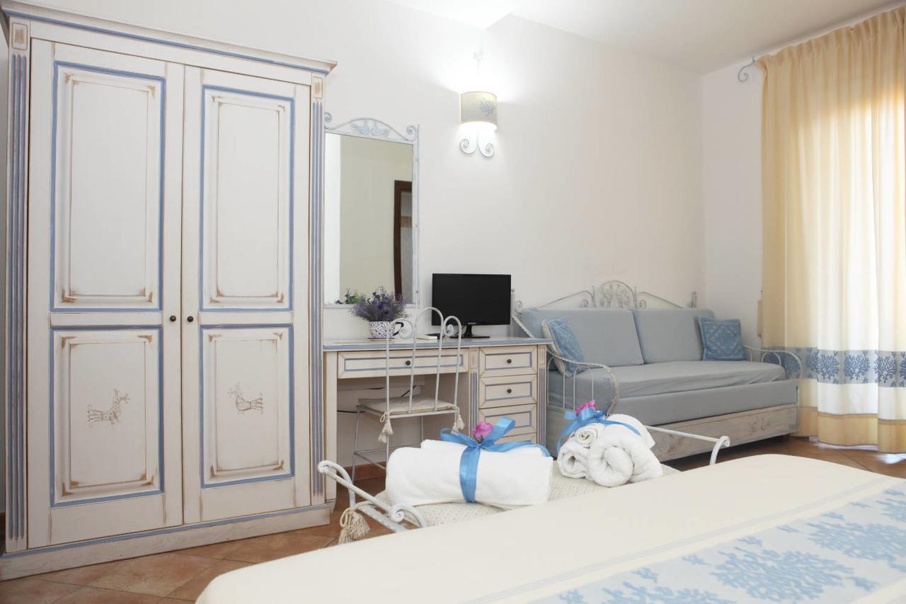 Guest House Villabianca La Maddalena  Eksteriør bilde