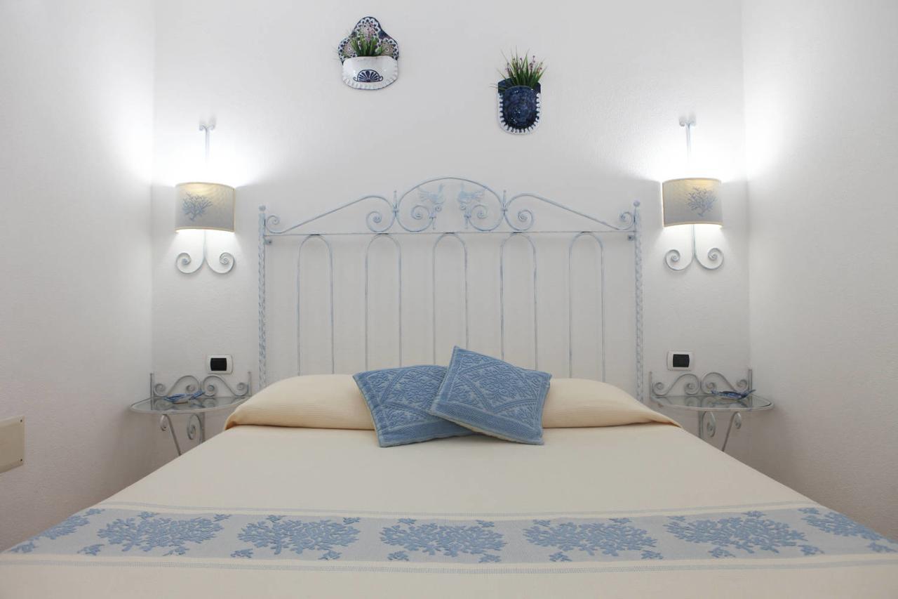 Guest House Villabianca La Maddalena  Eksteriør bilde