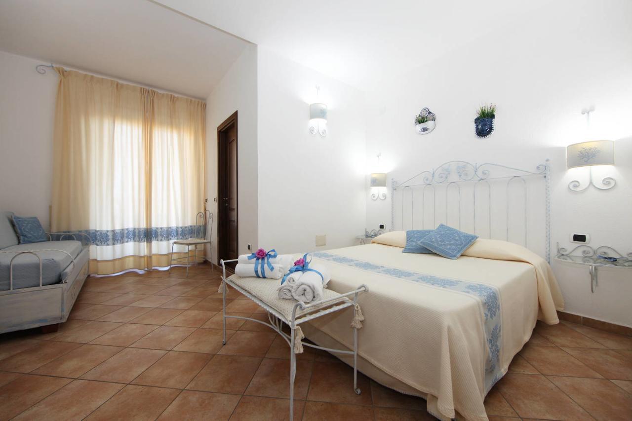 Guest House Villabianca La Maddalena  Eksteriør bilde